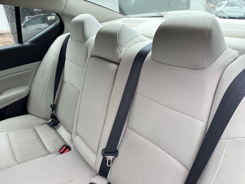 Used 2023 Nissan Altima 2.5 SV image 4