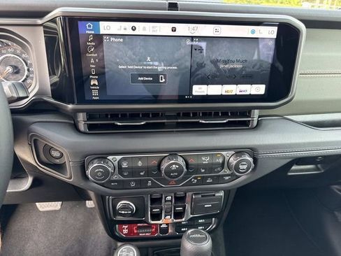 New 2026 Jeep Gladiator Mojave image 22