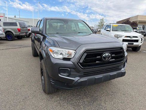 Certified 2022 Toyota Tacoma SR AWD/4WD image 1
