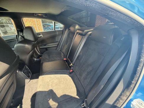 Used 2019 Dodge Charger Scat Pack w/ Dynamics Package RWD image 14