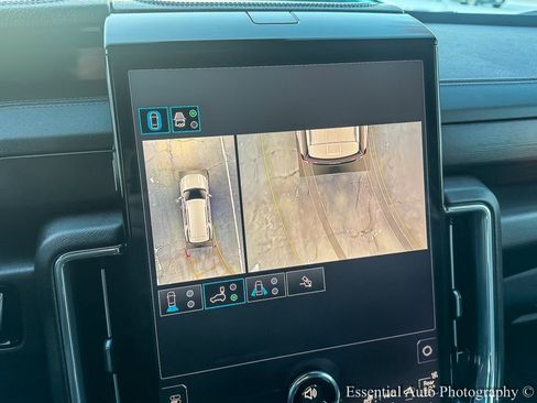 Used 2025 GMC Yukon Denali image 28