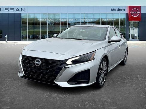 New 2025 Nissan Altima 2.5 SL image 1