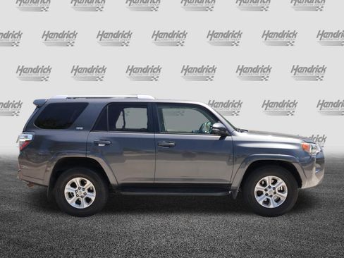 Used 2016 Toyota 4Runner SR5 Premium RWD image 10