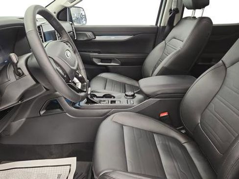 New 2025 Ford Ranger Lariat w/ FX4 Off-Road Package image 11