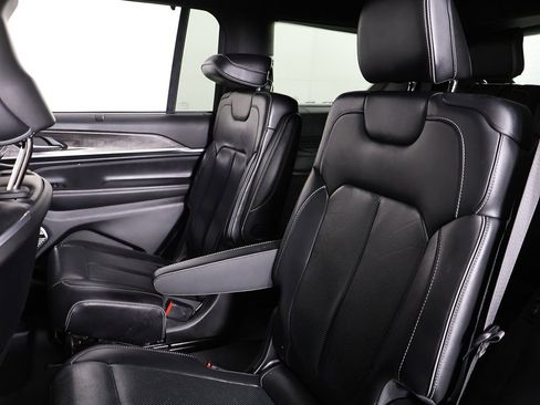 Used 2021 Jeep Grand Cherokee L Overland w/ Advanced Protech Group III image 38