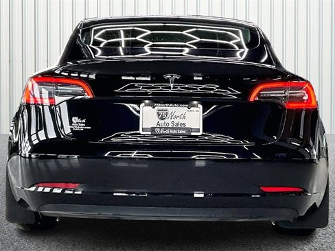 Used 2018 Tesla Model 3 Long Range image 5