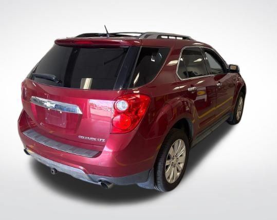 Used 2010 Chevrolet Equinox LTZ FWD image 4