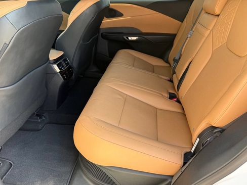 Used 2024 Lexus RX 350 w/ Technology Package AWD/4WD image 34