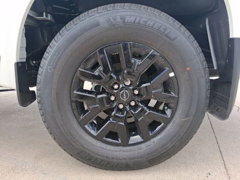 New 2026 Nissan Frontier SV w/ SV Convenience Package RWD image 30