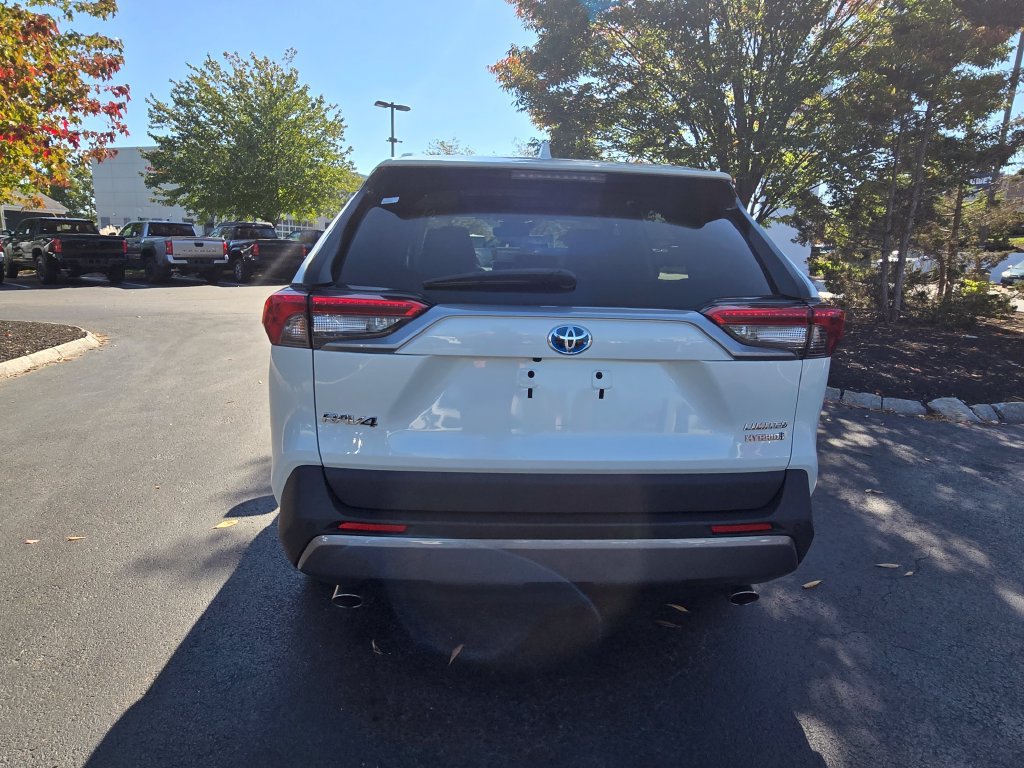 Used 2021 Toyota RAV4 Limited AWD/4WD image 8