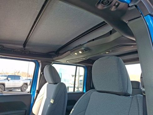 New 2026 Jeep Gladiator Sport image 9