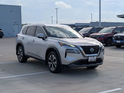 Used 2021 Nissan Rogue SV FWD image 7