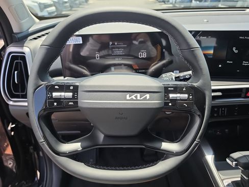 New 2026 Kia Sorento LX FWD image 28
