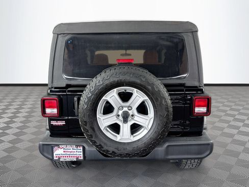 Used 2021 Jeep Wrangler Sport AWD/4WD image 6