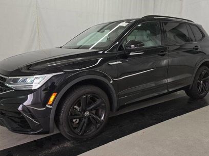 Used 2024 Volkswagen Tiguan SE R-Line