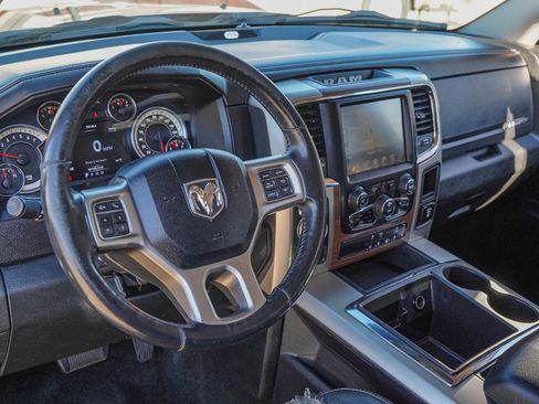 Used 2014 RAM 1500 Laramie w/ Convenience Group image 18