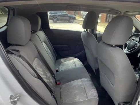 Used 2017 Chevrolet Sonic LT FWD image 4