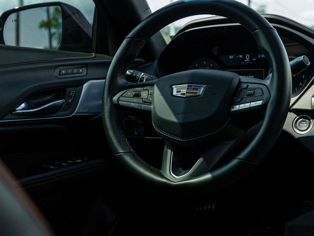 Used 2025 Cadillac CT4 V AWD/4WD image 25
