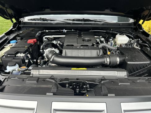 New 2026 Nissan Frontier PRO-4X w/ Tow Package image 17