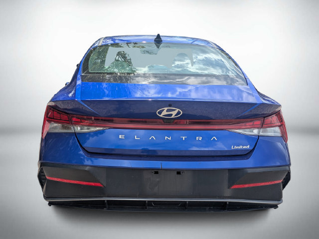 Used 2025 Hyundai Elantra Limited FWD image 5