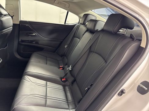 Used 2024 Lexus ES 350 w/ Accessory Package (Z2) FWD image 20