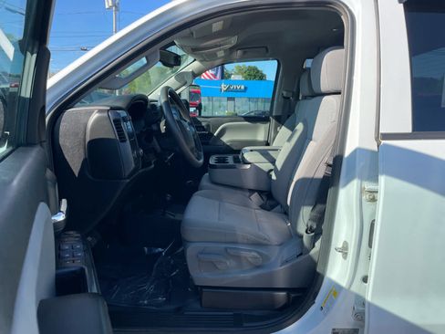 Used 2019 Chevrolet Silverado 2500 W/T AWD/4WD image 6