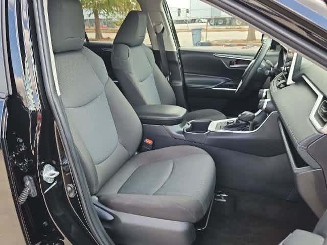Certified 2025 Toyota RAV4 XLE AWD/4WD image 18