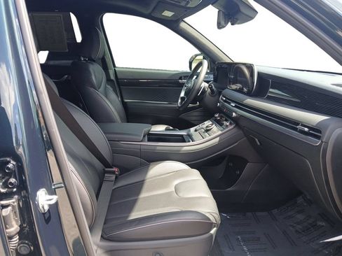 Used 2025 Hyundai Palisade Calligraphy FWD image 15