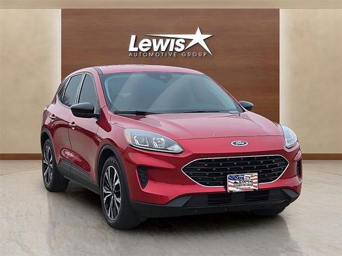 Used 2022 Ford Escape SE w/ SE Sport Appearance Package image 6