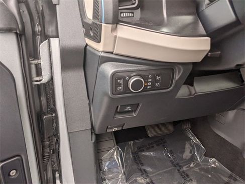 Used 2022 Ford Bronco Wildtrak image 15