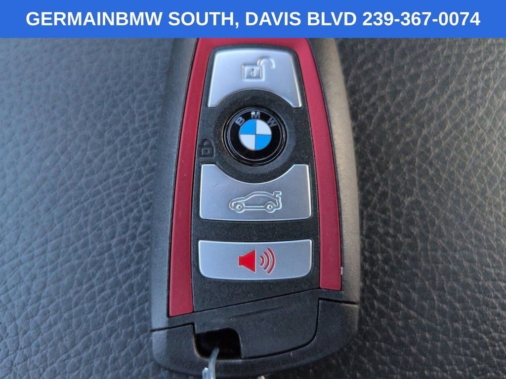 Used 2017 BMW 330i xDrive Sedan AWD/4WD image 33