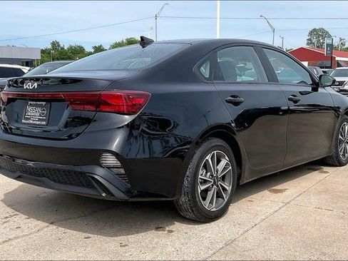 Used 2023 Kia Forte LXS FWD image 6