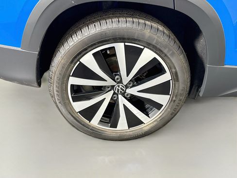 Used 2022 Volkswagen Taos SE FWD image 33