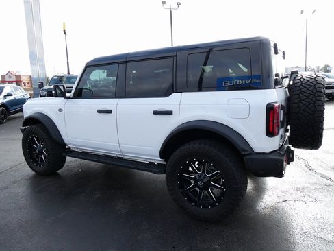 Used 2024 Ford Bronco Wildtrak image 7