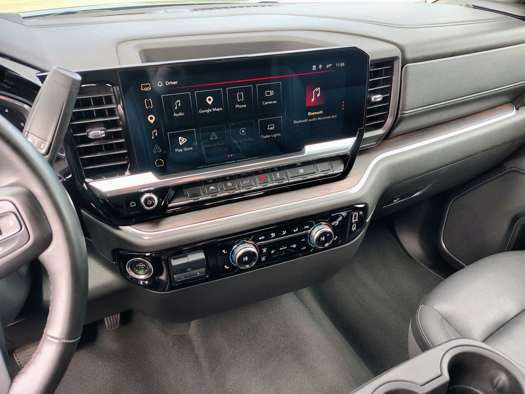 Used 2025 GMC Sierra 1500 SLT AWD/4WD image 39