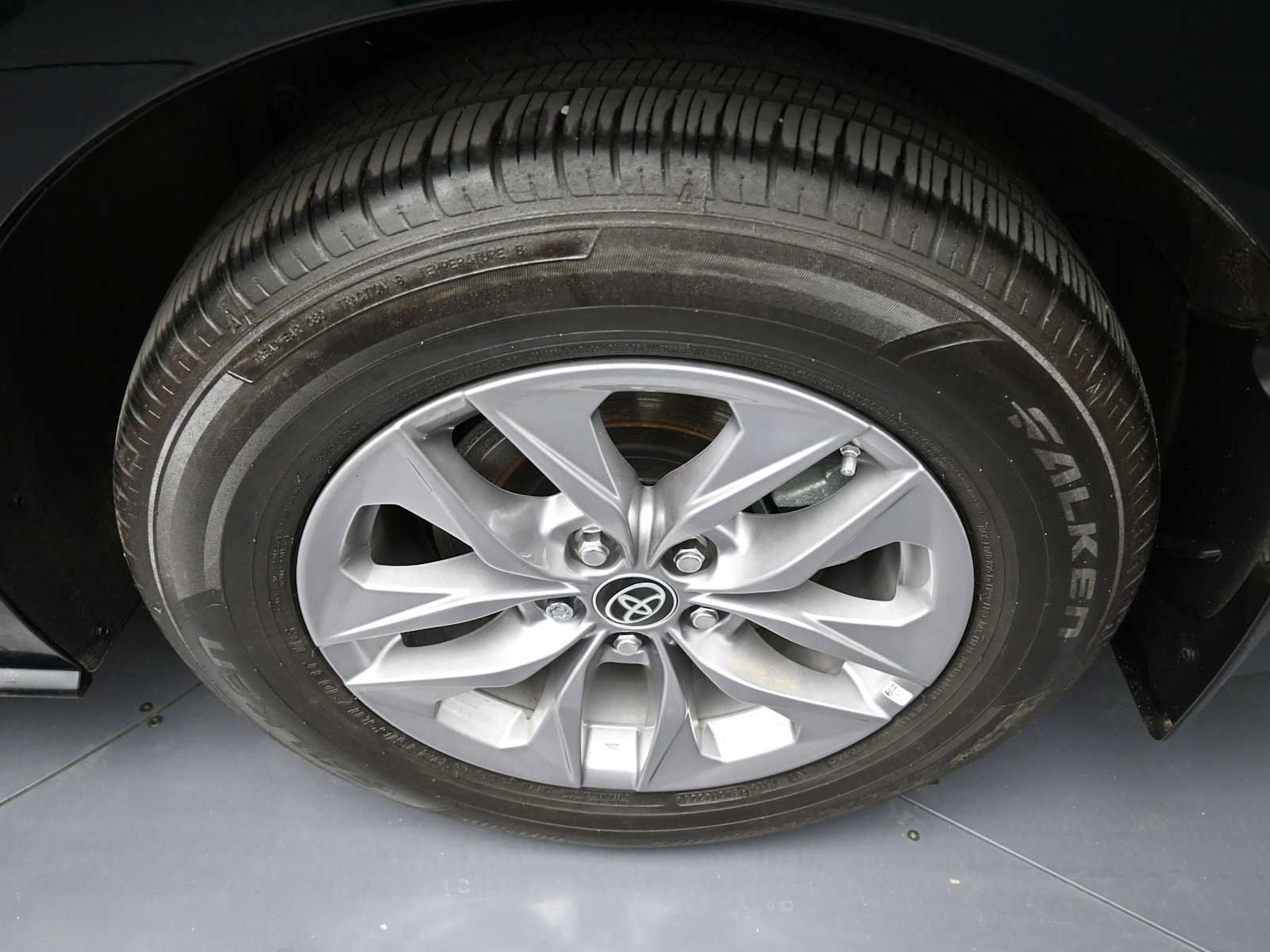 Used 2024 Toyota Sienna LE w/ Protection Package (TMS) AWD/4WD image 15