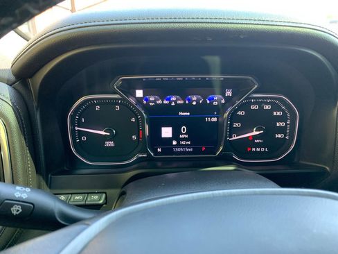 Used 2022 GMC Sierra 2500 Denali w/ Denali Ultimate Package AWD/4WD image 32
