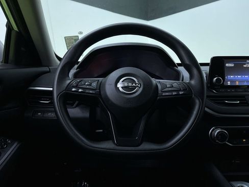 Used 2023 Nissan Altima 2.5 S FWD image 19