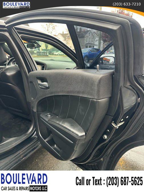 Used 2016 Dodge Charger R/T RWD image 12