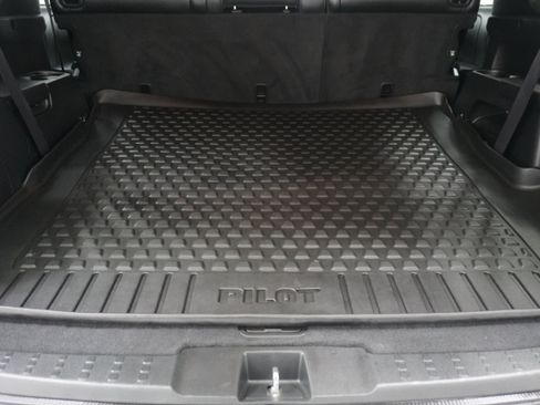 Used 2011 Honda Pilot Touring image 32