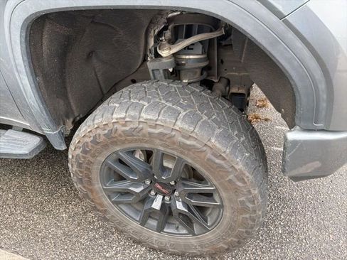 Used 2020 GMC Sierra 1500 Elevation w/ Elevation Value Package image 8