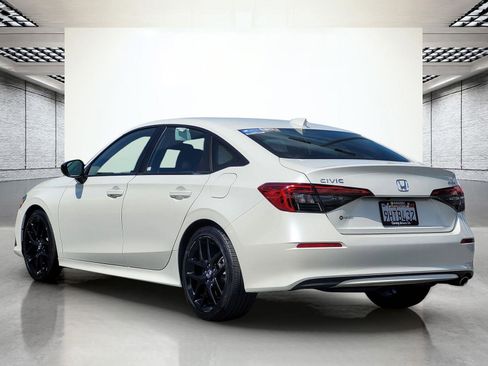 Used 2023 Honda Civic Sport image 8