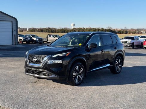 Used 2023 Nissan Rogue SL w/ SL Premium Package image 9