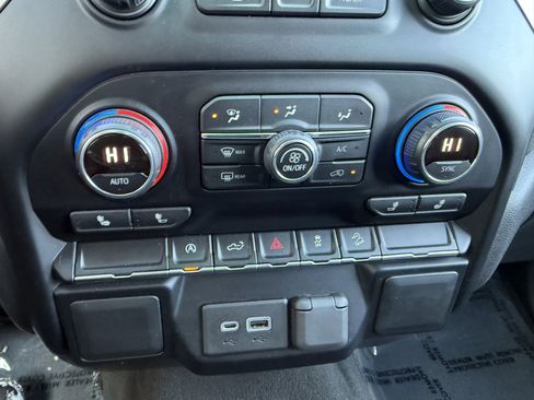 Used 2020 Chevrolet Silverado 1500 LT w/ All-Star Edition image 22