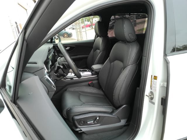 Used 2025 Audi Q7 3.0T Prestige w/ Prestige Package AWD/4WD image 6