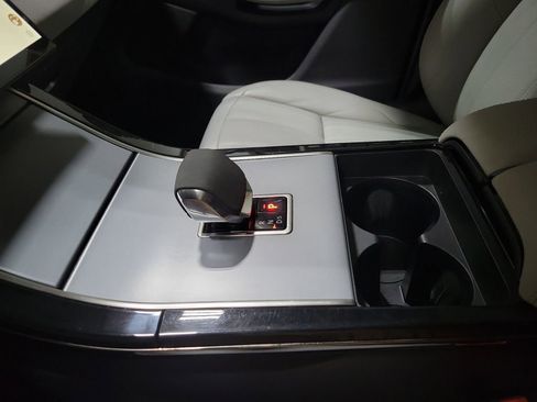 Used 2024 Land Rover Range Rover Evoque S image 20