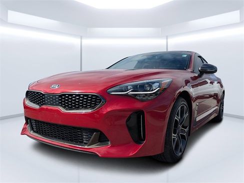 Used 2018 Kia Stinger GT2 image 7