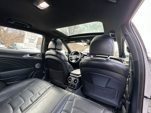 Used 2023 Kia Stinger GT2 image 17