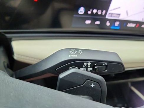 Used 2025 Audi A6 e-tron Prestige w/ Beige Warm Weather Package image 42