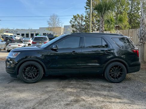 Used 2019 Ford Explorer Sport w/ Equipment Group 401A image 5